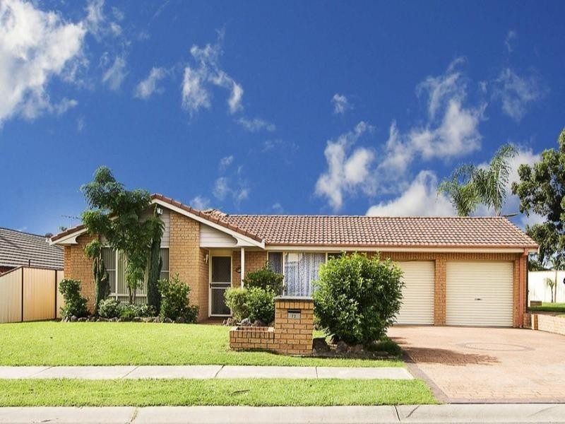 72 Womra Drive, Glenmore Park NSW 2745