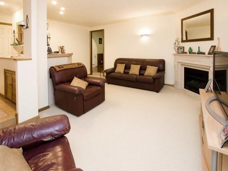 4 Maidstone Place, Glenmore Park NSW 2745