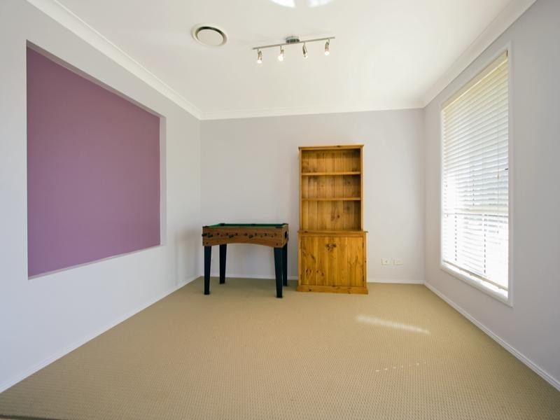 12 Waringa Crescent, Glenmore Park NSW 2745