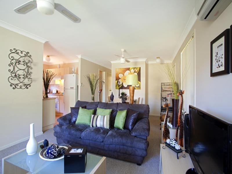 10 Pardalote Place, Glenmore Park NSW 2745