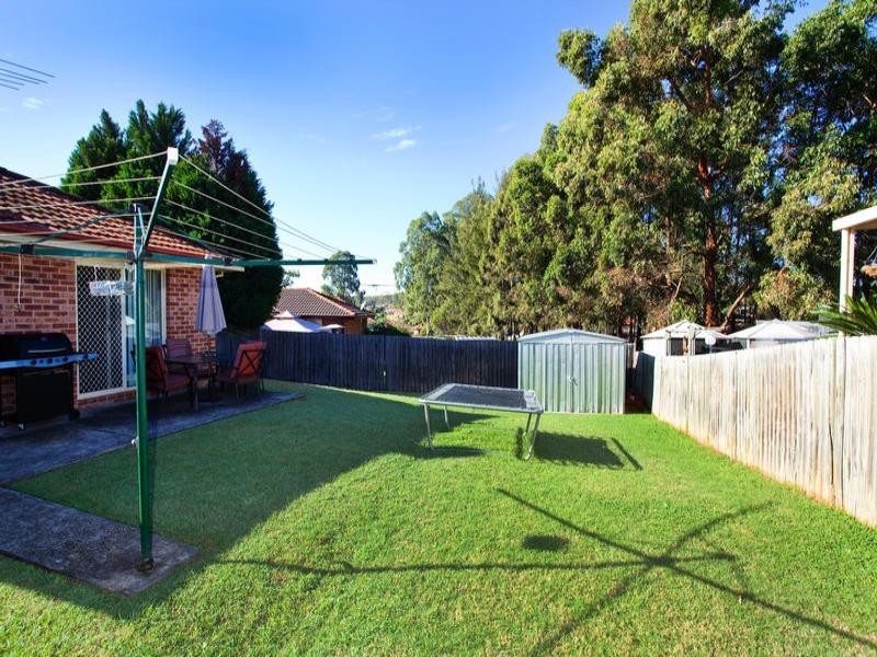 10 Pardalote Place, Glenmore Park NSW 2745