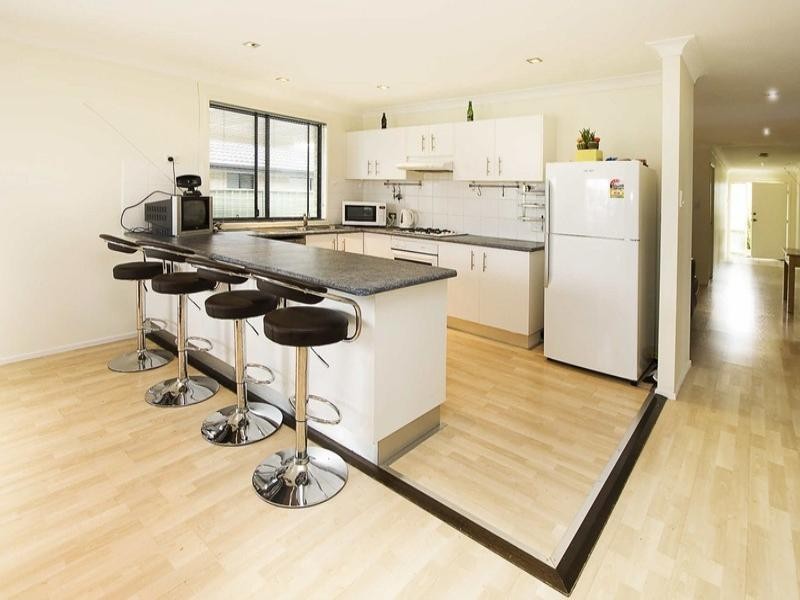 16 Winna Place, Glenmore Park NSW 2745