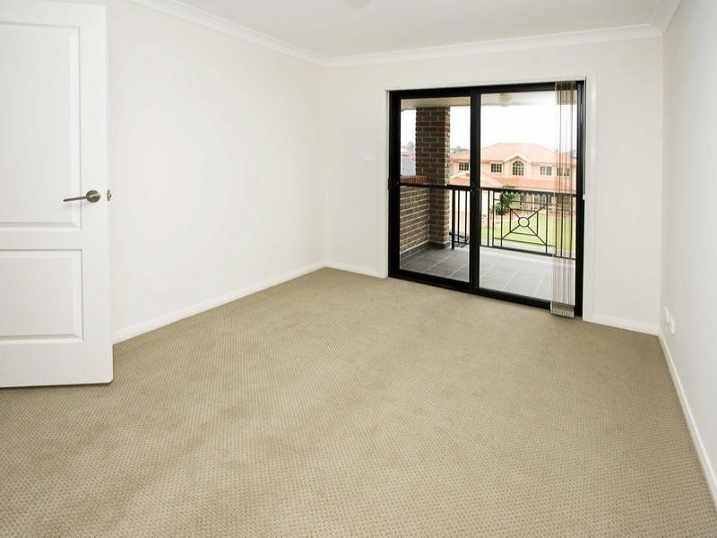 18a Tarrabundi Drive, Glenmore Park NSW 2745