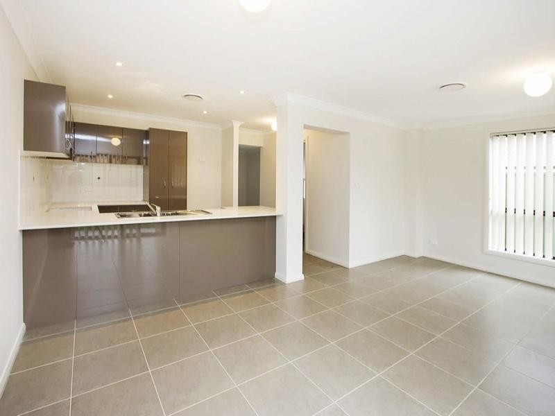 18b Tarrabundi Drive, Glenmore Park NSW 2745