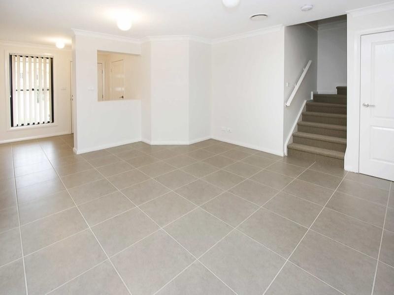 18b Tarrabundi Drive, Glenmore Park NSW 2745