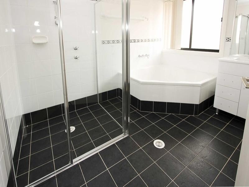 18b Tarrabundi Drive, Glenmore Park NSW 2745