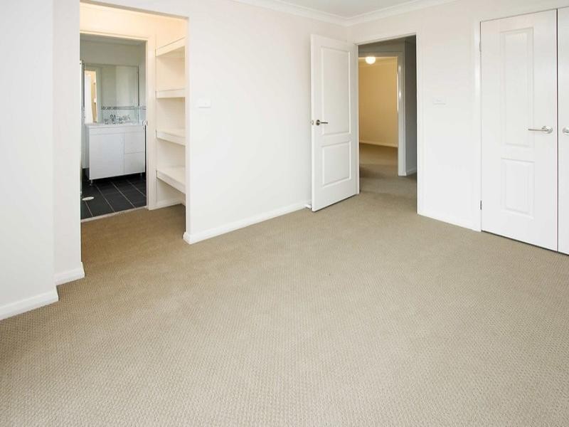 18b Tarrabundi Drive, Glenmore Park NSW 2745