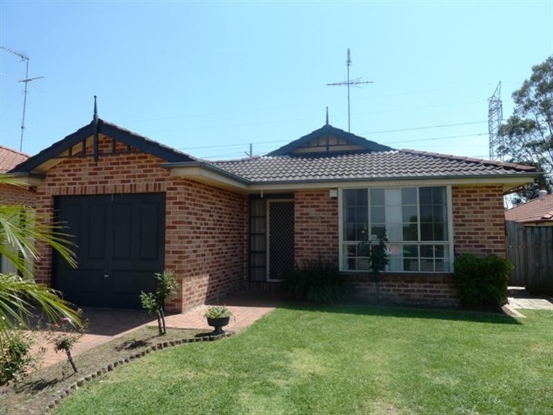 25 Pardalote Place, Glenmore Park NSW 2745