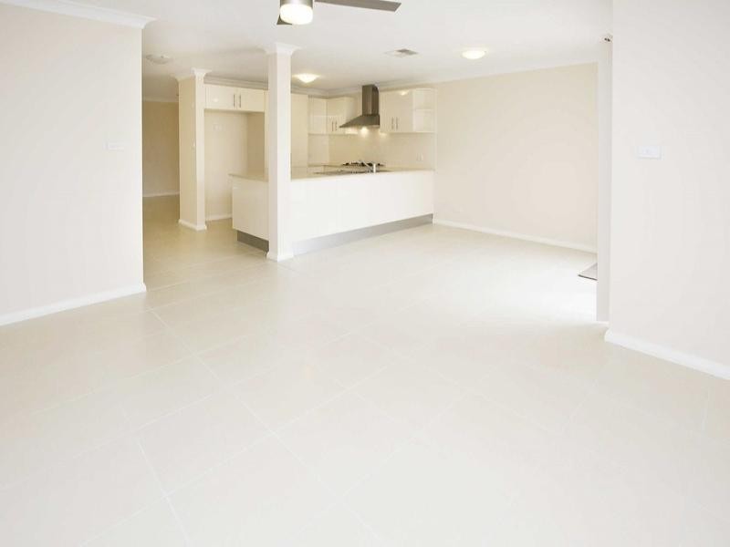 32b Wittama Drive, Glenmore Park NSW 2745