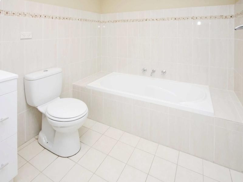 32b Wittama Drive, Glenmore Park NSW 2745