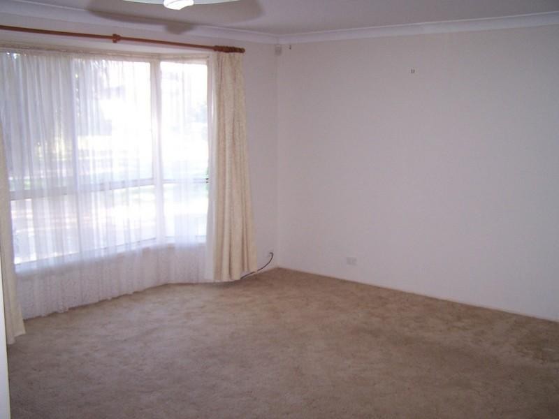 28 Linara Circuit, Glenmore Park NSW 2745