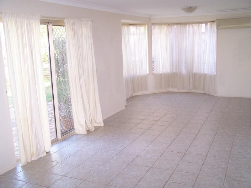 28 Linara Circuit, Glenmore Park NSW 2745