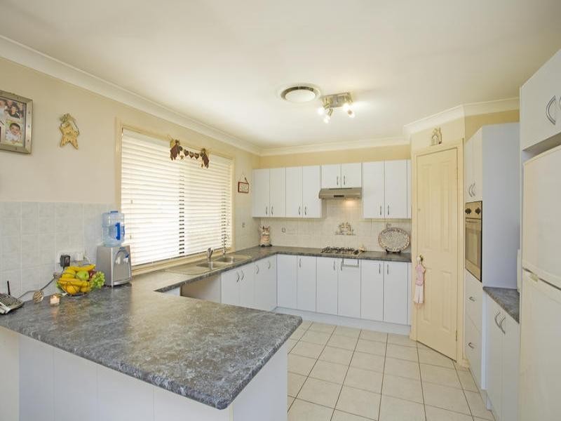 31 Waterford Way, Glenmore Park NSW 2745