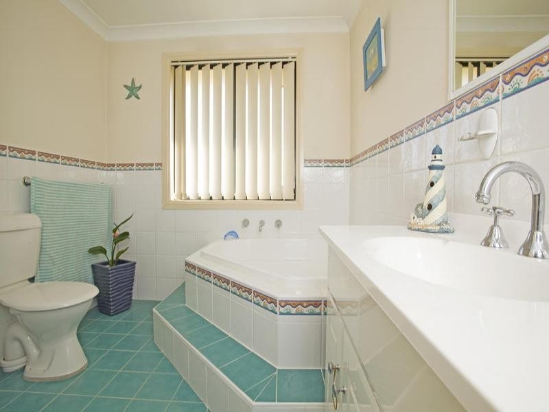 31 Waterford Way, Glenmore Park NSW 2745