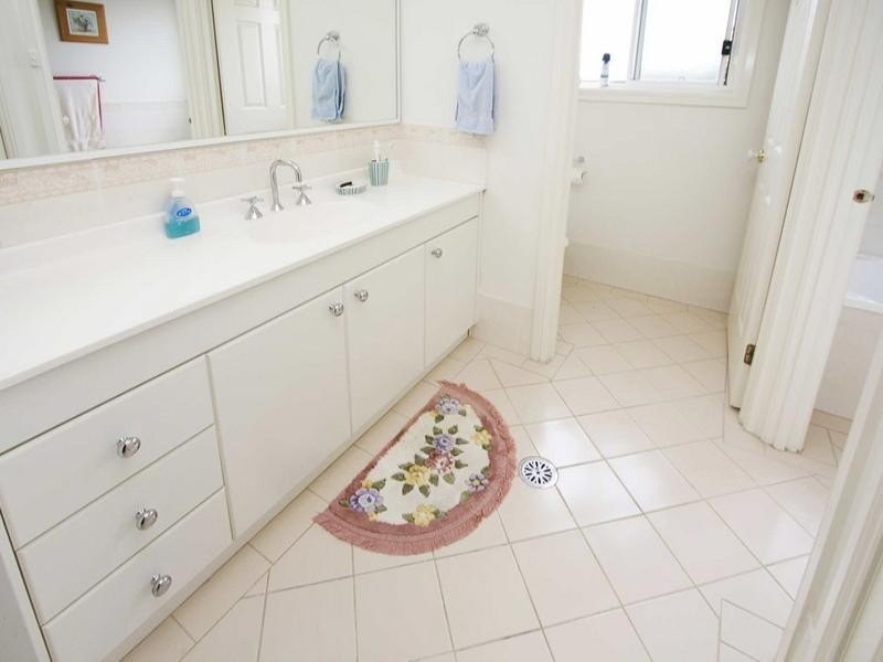 10 Yunga Road, Glenmore Park NSW 2745