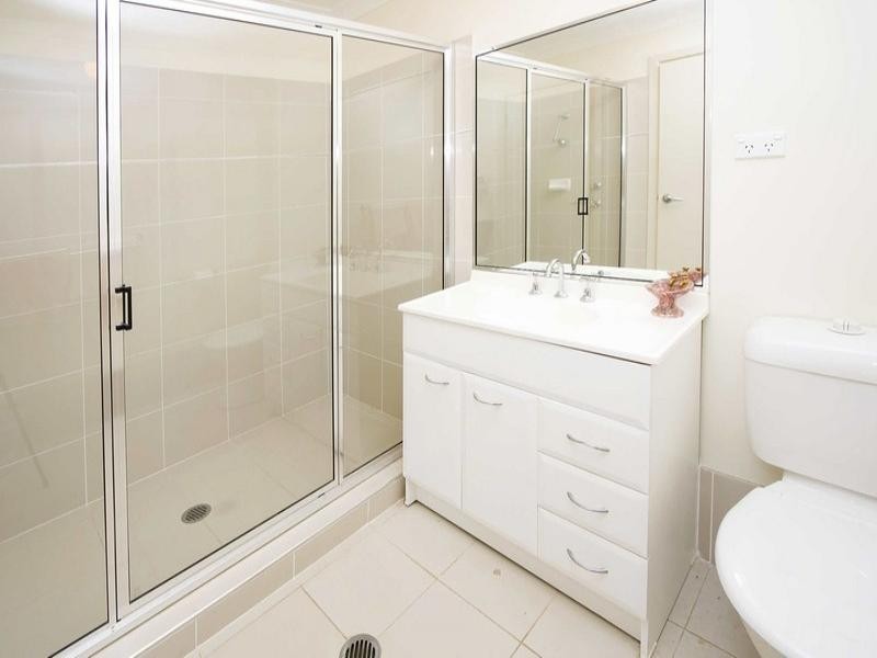 8 Avalon Crescent, Glenmore Park NSW 2745