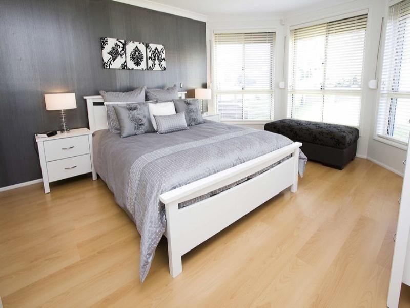 15 Sunningdale Drive, Glenmore Park NSW 2745