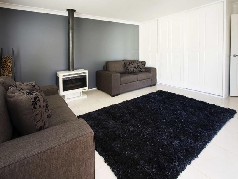 15 Sunningdale Drive, Glenmore Park NSW 2745