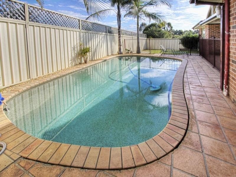 15 Sunningdale Drive, Glenmore Park NSW 2745