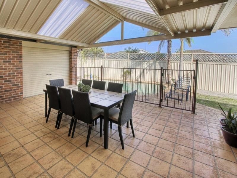 15 Sunningdale Drive, Glenmore Park NSW 2745