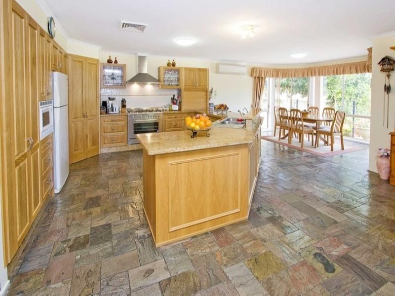 5 Langley Avenue, Glenmore Park NSW 2745