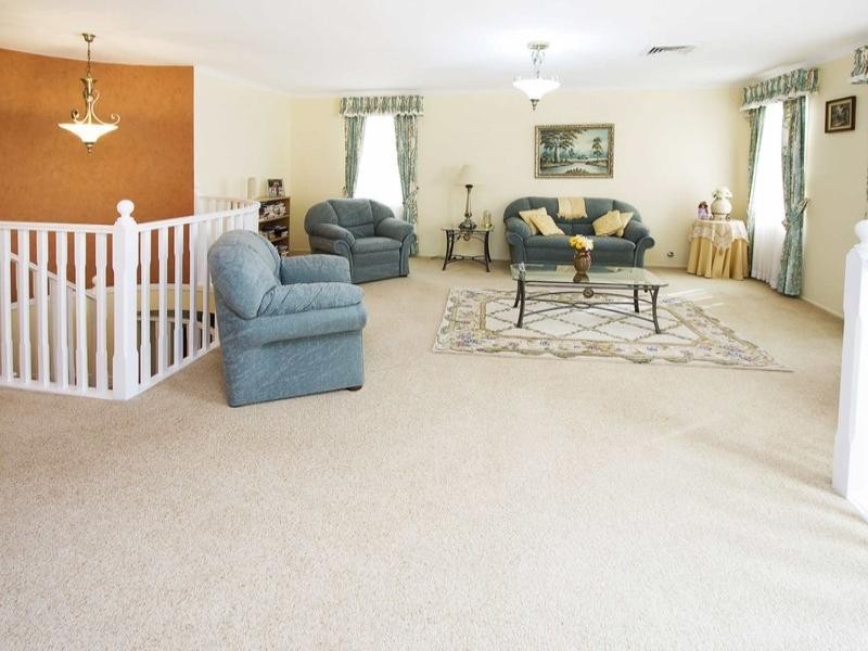 5 Langley Avenue, Glenmore Park NSW 2745