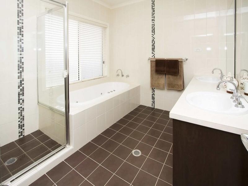 12 Woodbrook Grove, Glenmore Park NSW 2745