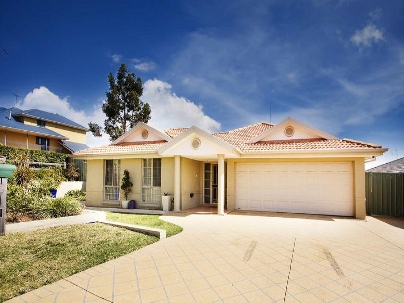 1 Gemalong Place, Glenmore Park NSW 2745