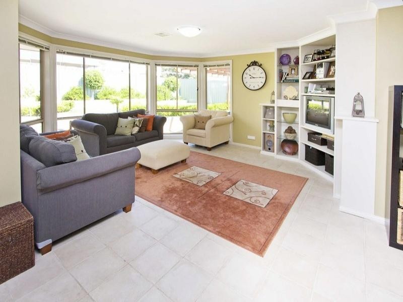 1 Gemalong Place, Glenmore Park NSW 2745