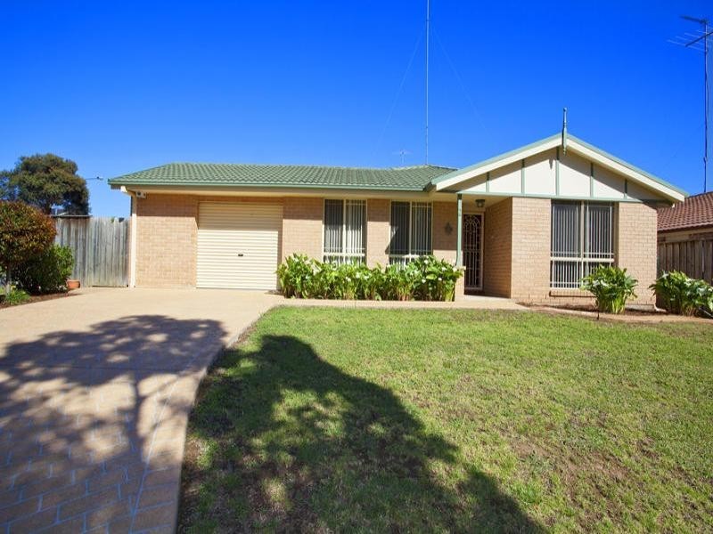 7 Ballybunnion Terrace, Glenmore Park NSW 2745
