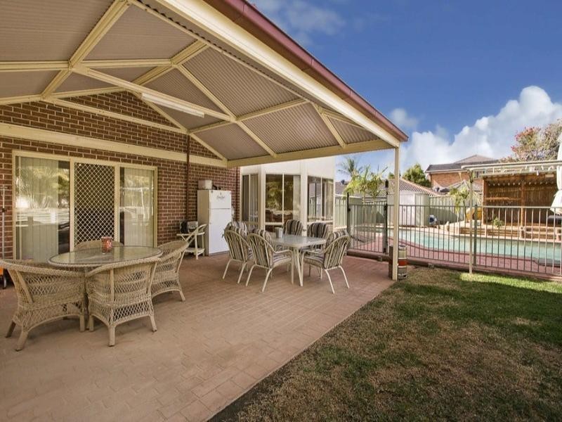 15 Dunna Place, Glenmore Park NSW 2745