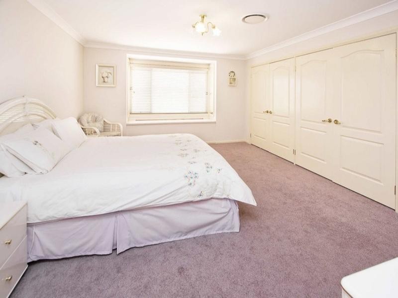 136 Ridgetop Drive, Glenmore Park NSW 2745