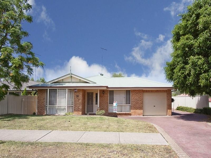 16 Floribunda Avenue, Glenmore Park NSW 2745