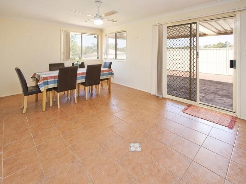 16 Floribunda Avenue, Glenmore Park NSW 2745