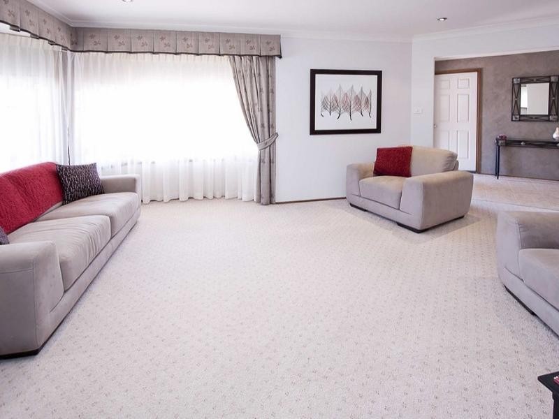 6 Freesia Place, Glenmore Park NSW 2745