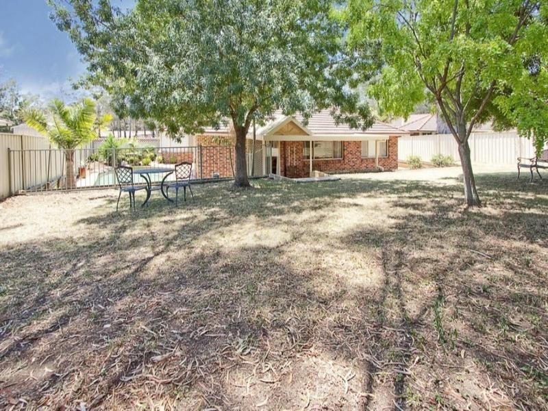 6 Freesia Place, Glenmore Park NSW 2745