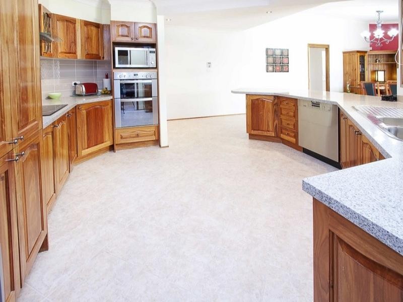 6 Freesia Place, Glenmore Park NSW 2745