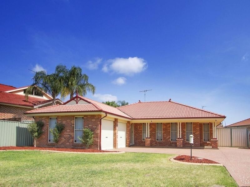 13 Rainbow Close, Glenmore Park NSW 2745