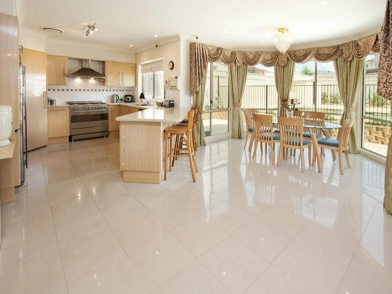 11 Avalon Crescent, Glenmore Park NSW 2745