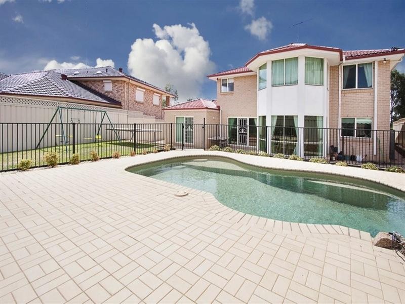 11 Avalon Crescent, Glenmore Park NSW 2745