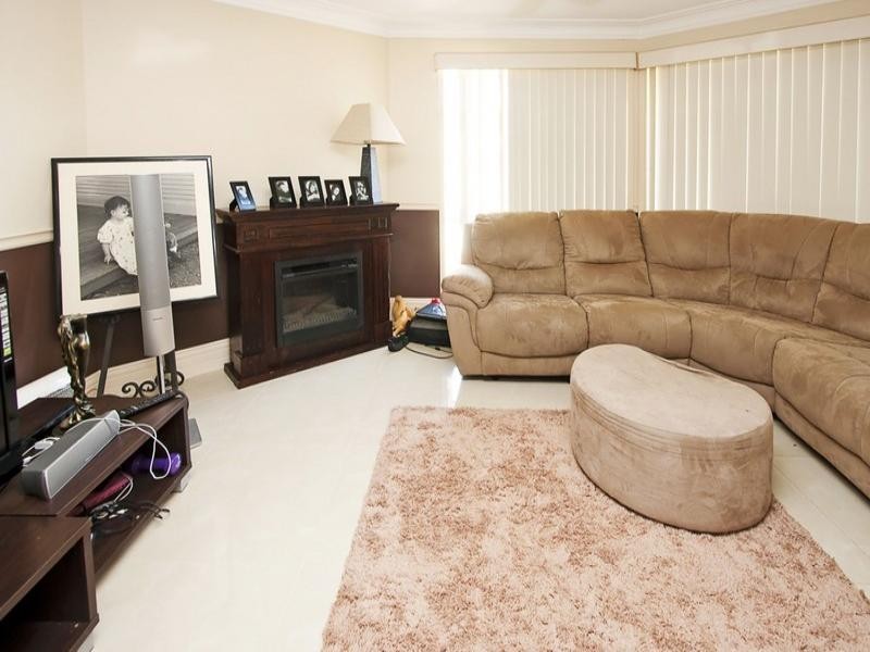 32 Bija Drive, Glenmore Park NSW 2745