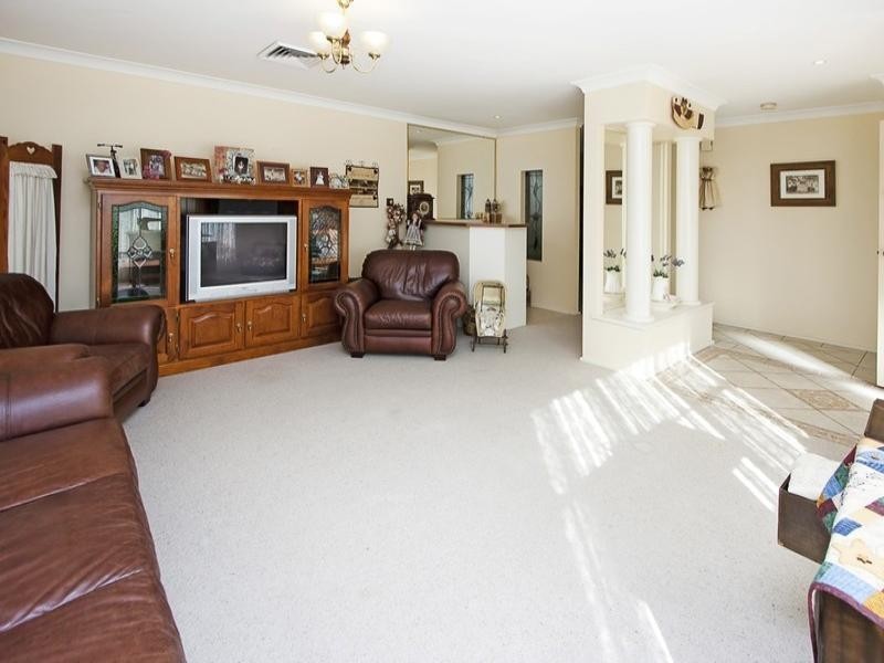 80 Kiber Drive, Glenmore Park NSW 2745