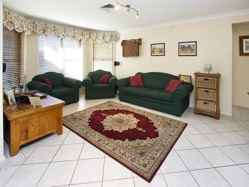 80 Kiber Drive, Glenmore Park NSW 2745