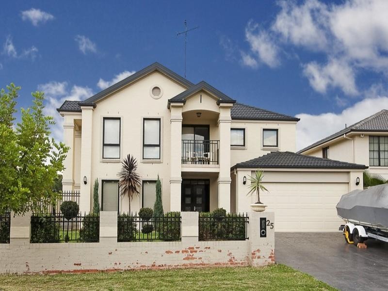 25 Lakewood Terrace, Glenmore Park NSW 2745