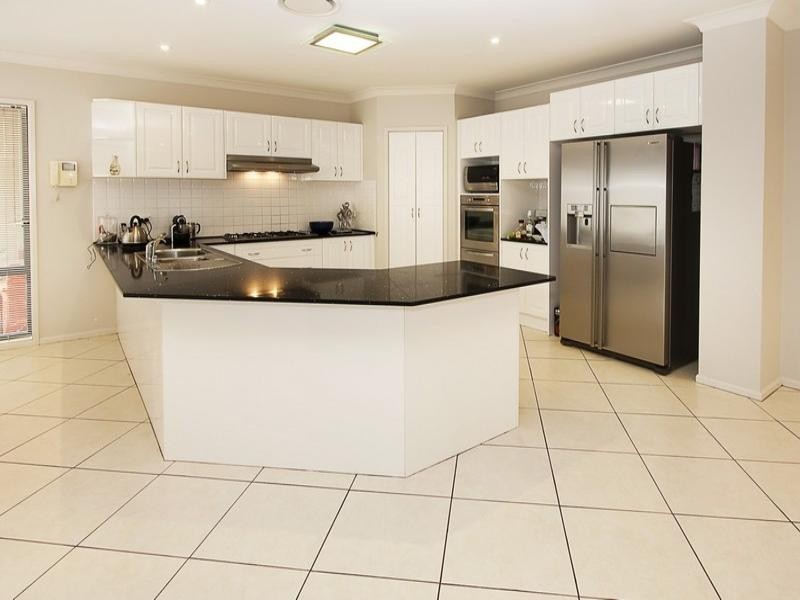 25 Lakewood Terrace, Glenmore Park NSW 2745