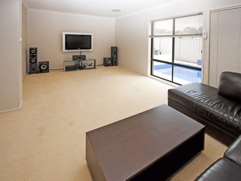 25 Lakewood Terrace, Glenmore Park NSW 2745