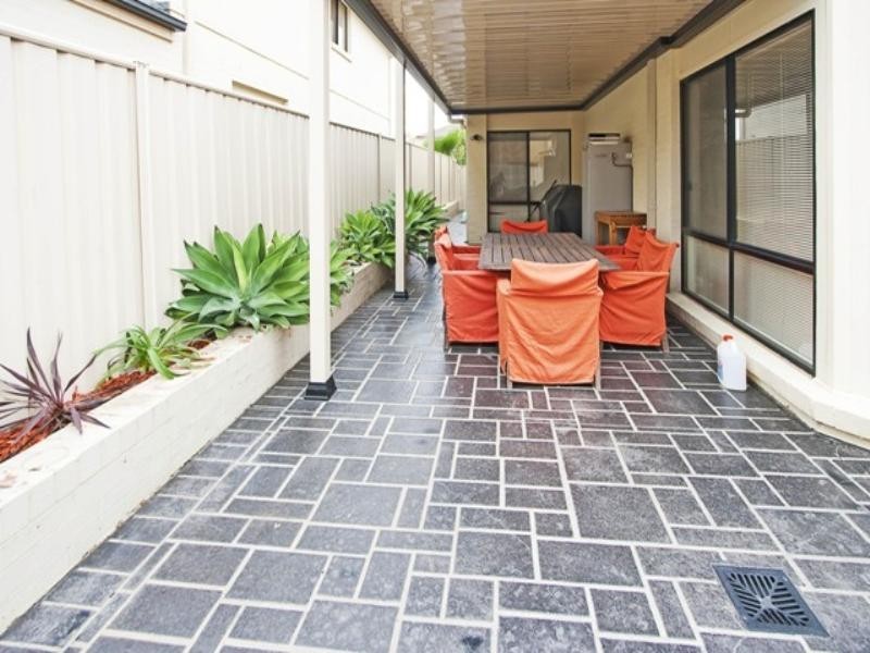 25 Lakewood Terrace, Glenmore Park NSW 2745