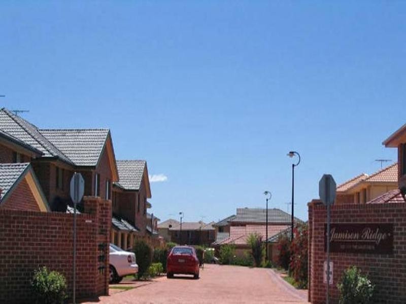 4/103-111 The Lakes Drive, Glenmore Park NSW 2745