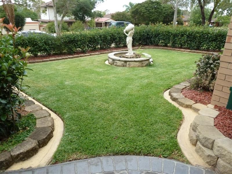 5 Burke Avenue, Werrington County NSW 2747