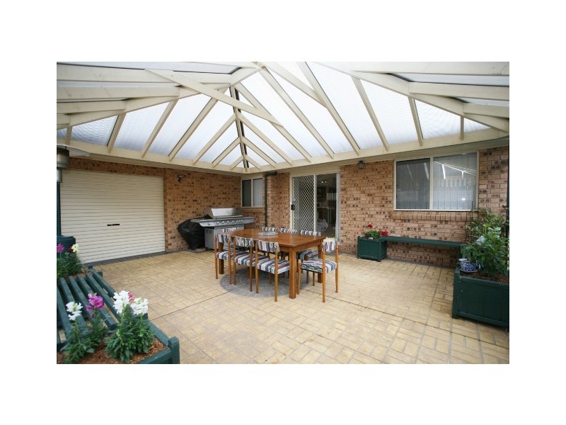 10 Silvereye Close, Glenmore Park NSW 2745